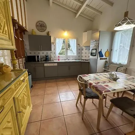 Ferienhaus La Cheneraie Mano